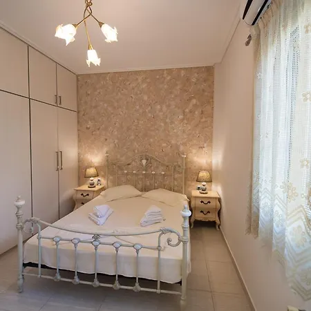 Villa George House *